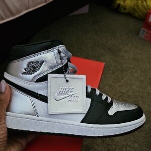 Womens Nike Air Jordan 1 Silver Toe High OG